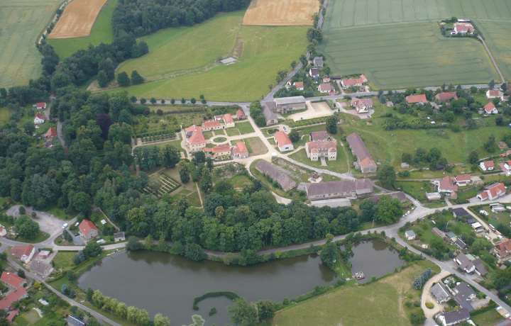 Luftbild Luftbild Schloss Koenigshain